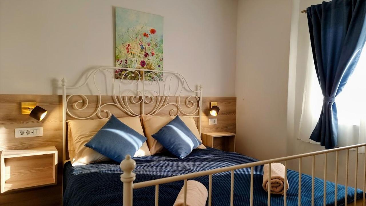 Dorijini Dvori Bed & Breakfast Baska Voda Exterior photo