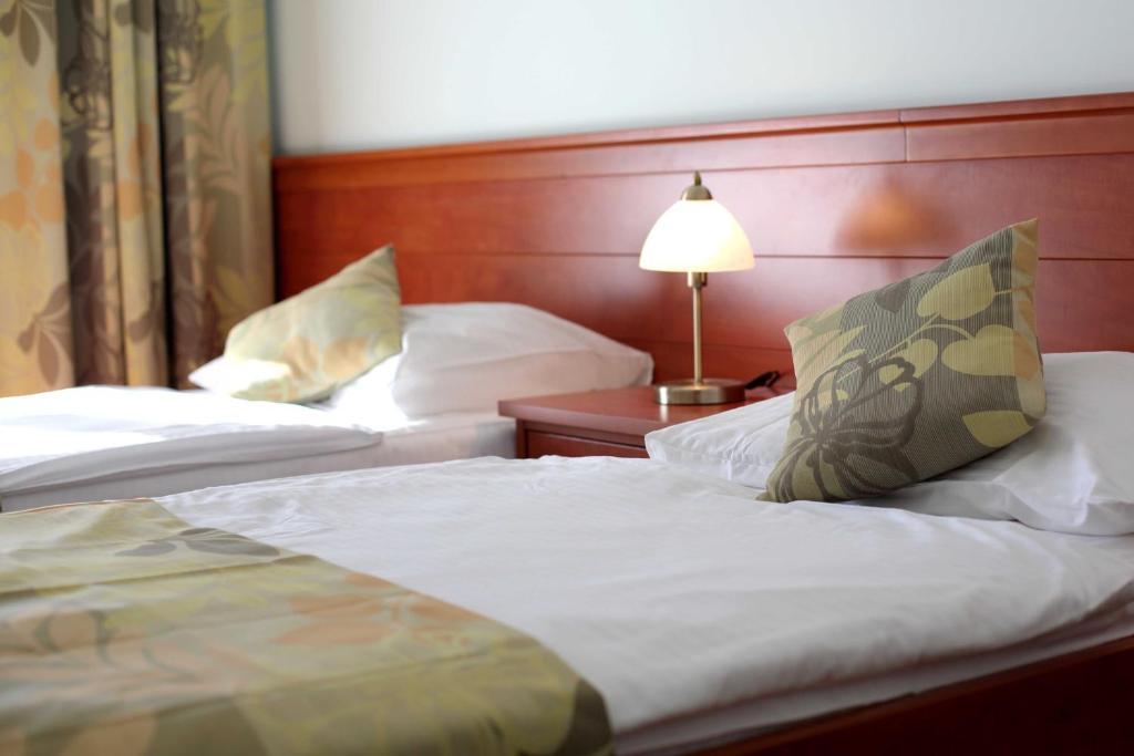 Dorijini Dvori Bed & Breakfast Baska Voda Exterior photo